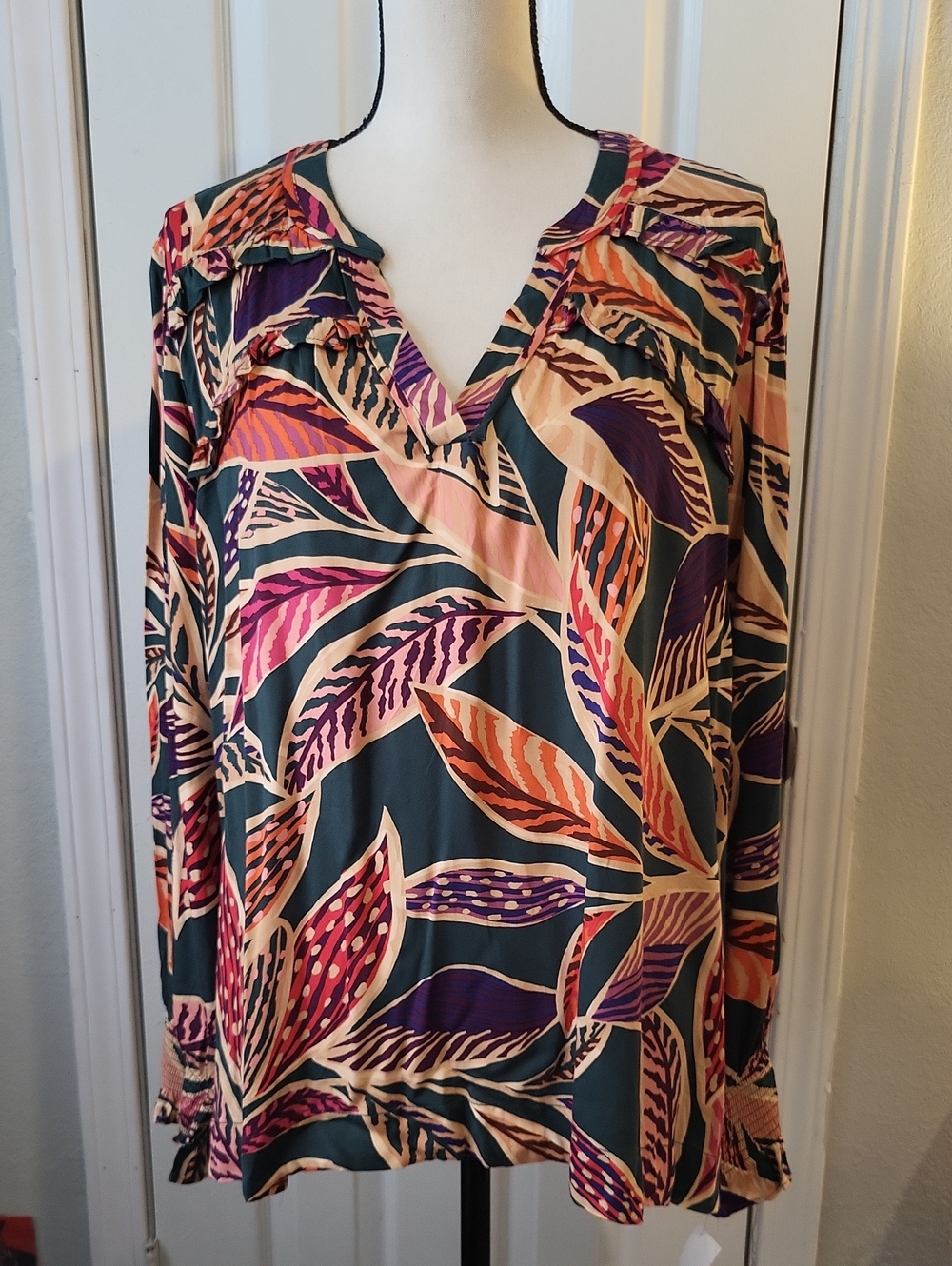 Democracy Multicolor Leaf-Print V-Neck Tunic - Teal, Pink & Purple